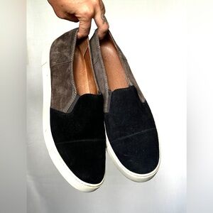 Frye Black Flats Slip-On Loafers with Cushioned Footbed